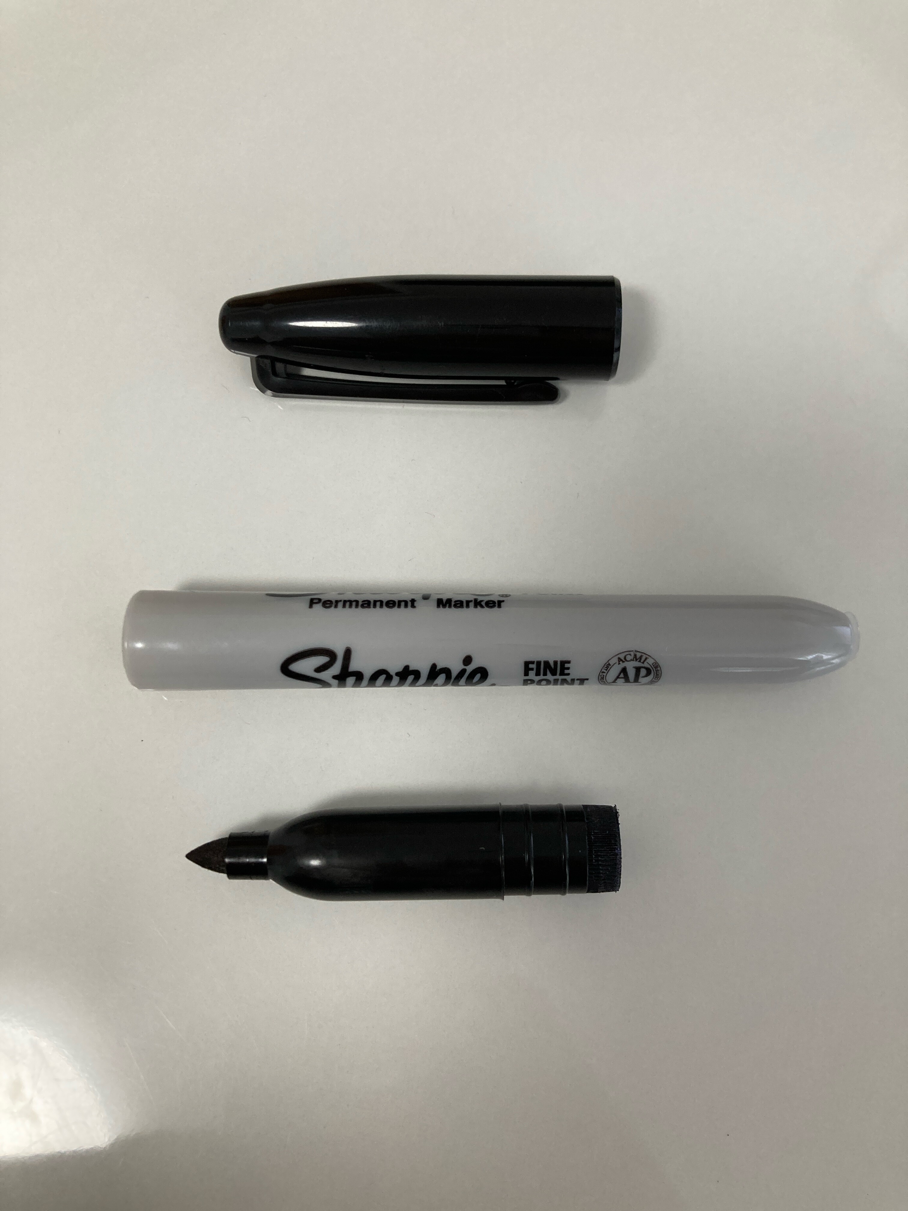 camphoto_1903590565|375x500